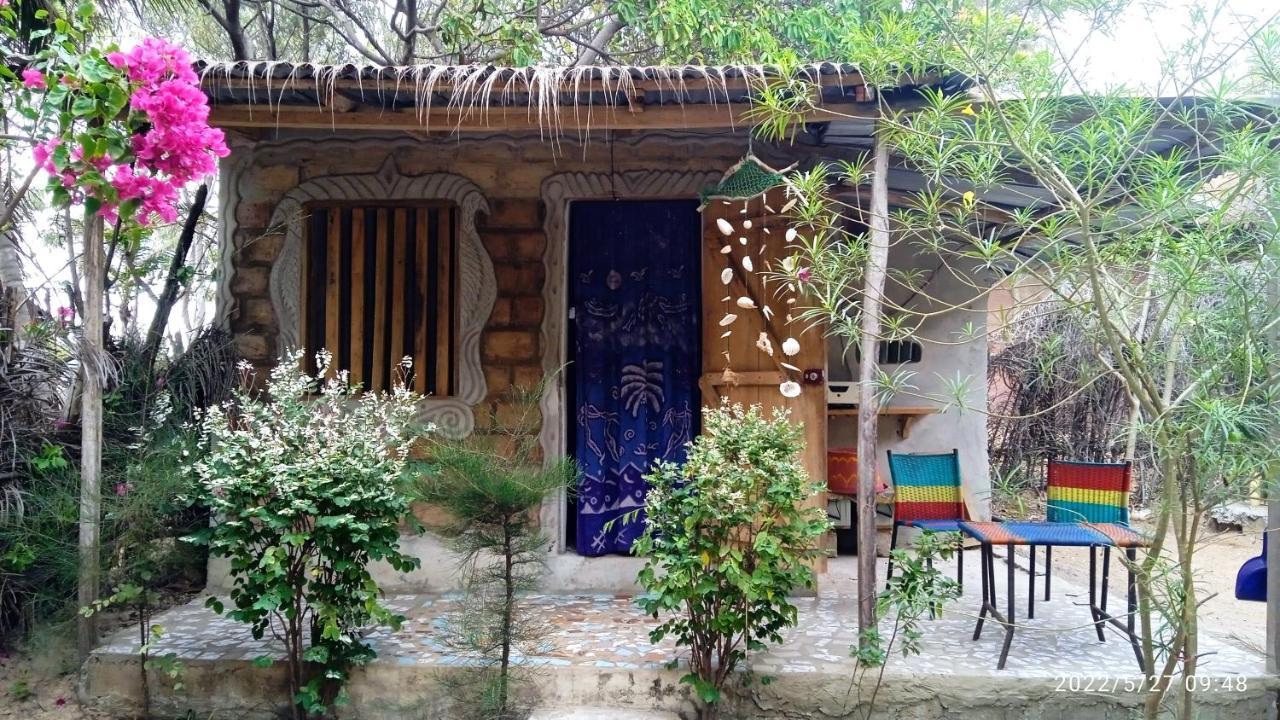 Chez Bethy Case africaine Abémé Extérieur photo